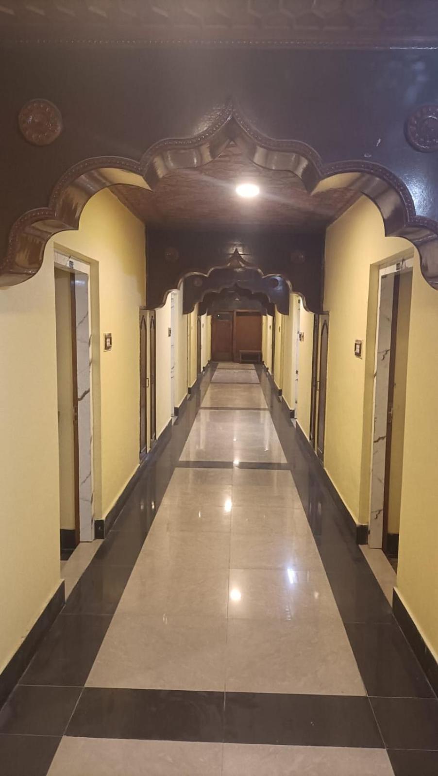 Kashmir Hill Town Hotell Srīnagar Eksteriør bilde